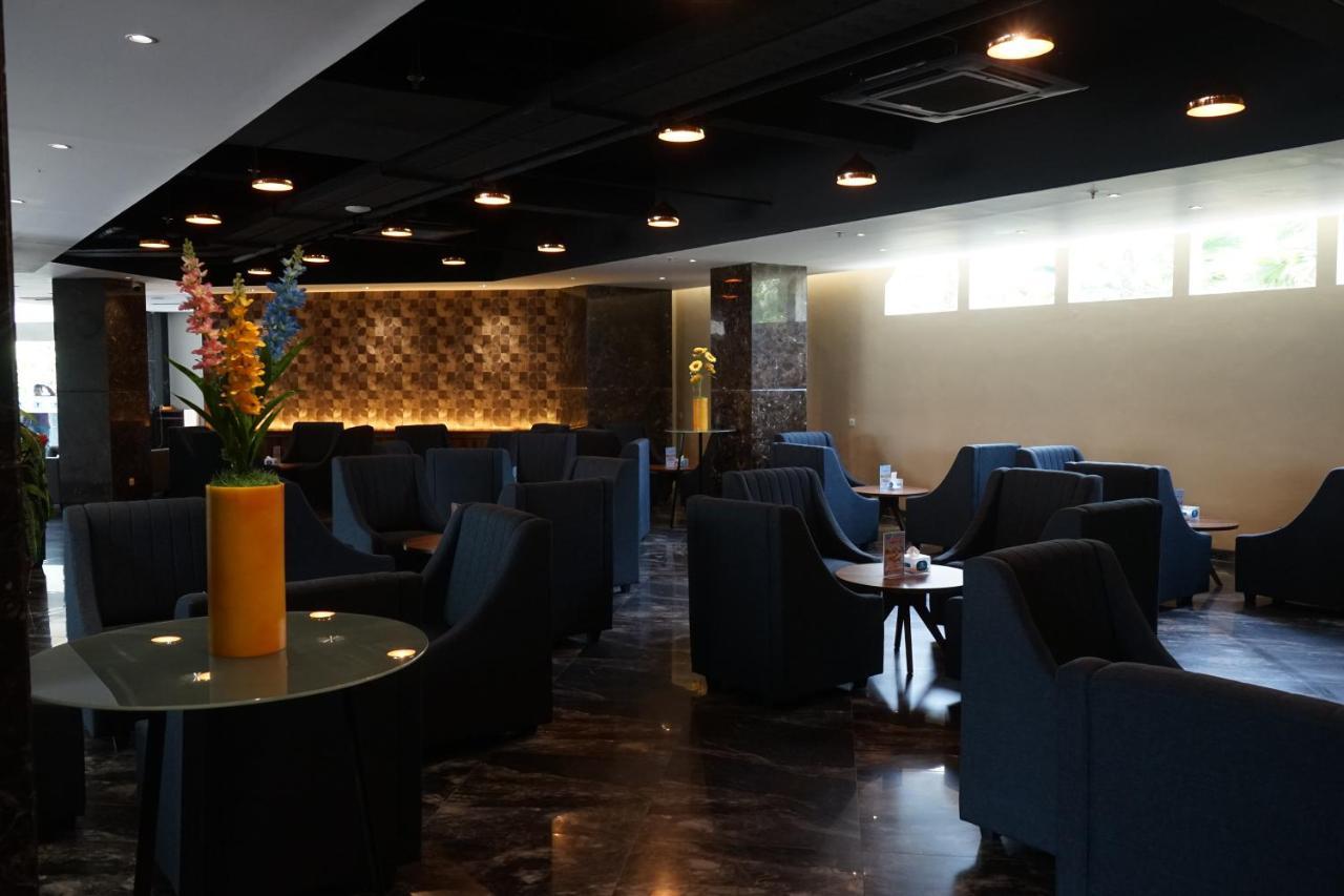 Hotel Brothers Biru Solo Baru Exterior photo