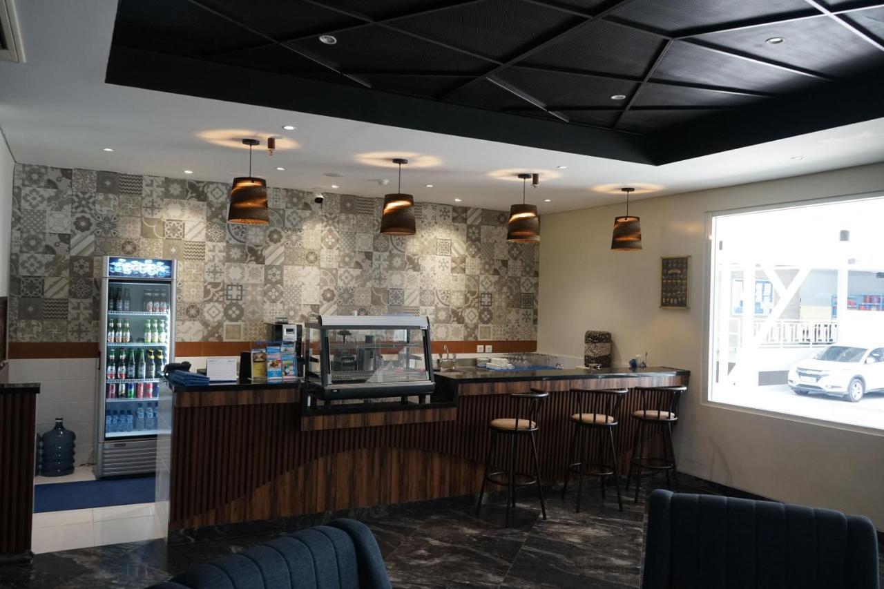 Hotel Brothers Biru Solo Baru Exterior photo